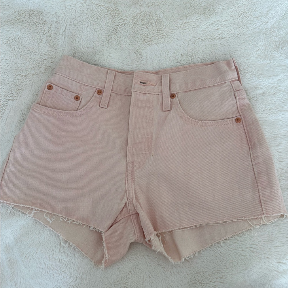 DC Pink Levi’s  Shorts High-Waisted Denim